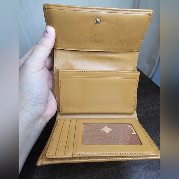 MCM wallet - Picture 4 of 10